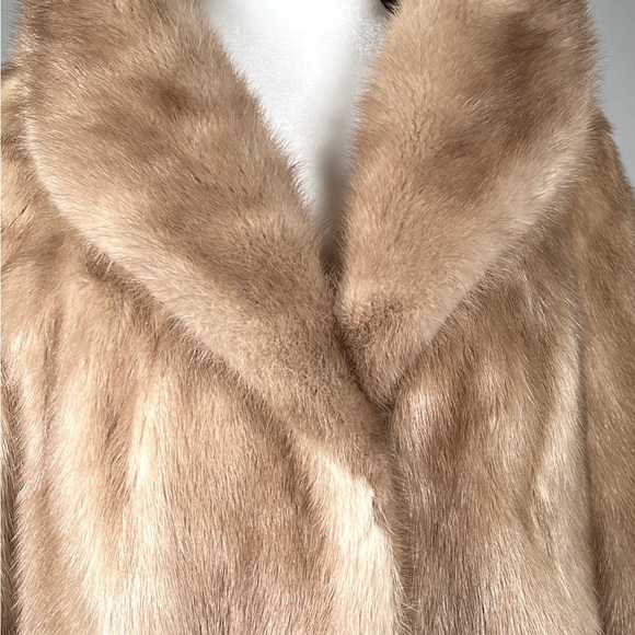 HUDSON’S mink fur jacket - Picture 12 of 12